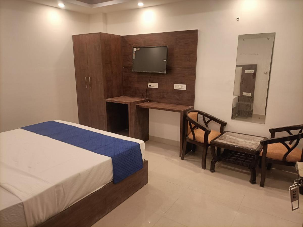 Family Hotel Tark Near Igi Airport Delhi New Delhi Luaran gambar