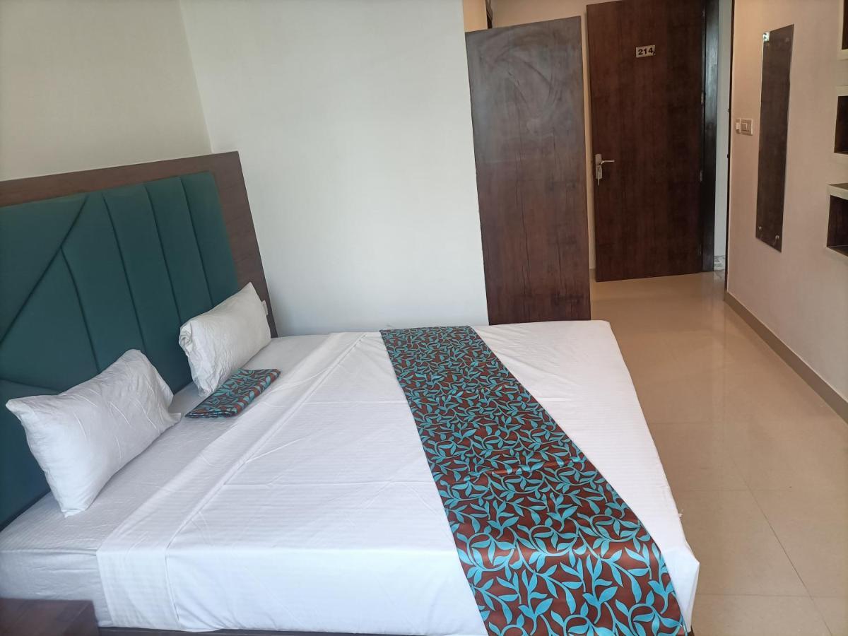 Family Hotel Tark Near Igi Airport Delhi New Delhi Luaran gambar